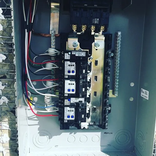 Slide of Prairie Avenue Historic District Emergency Electrician