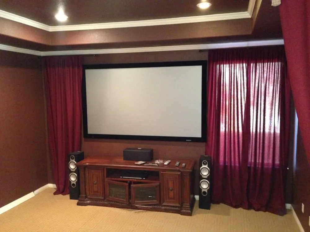 Affordable electrician providing panel upgrade in ,