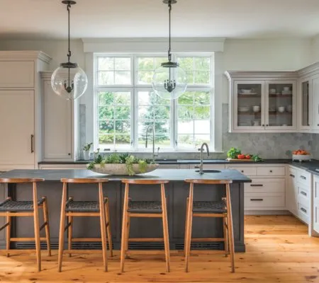 Premier Maintenance Group Logo