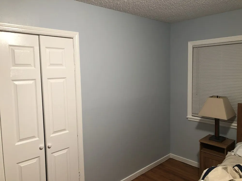 Emergency electrician providing lighting installation in , 