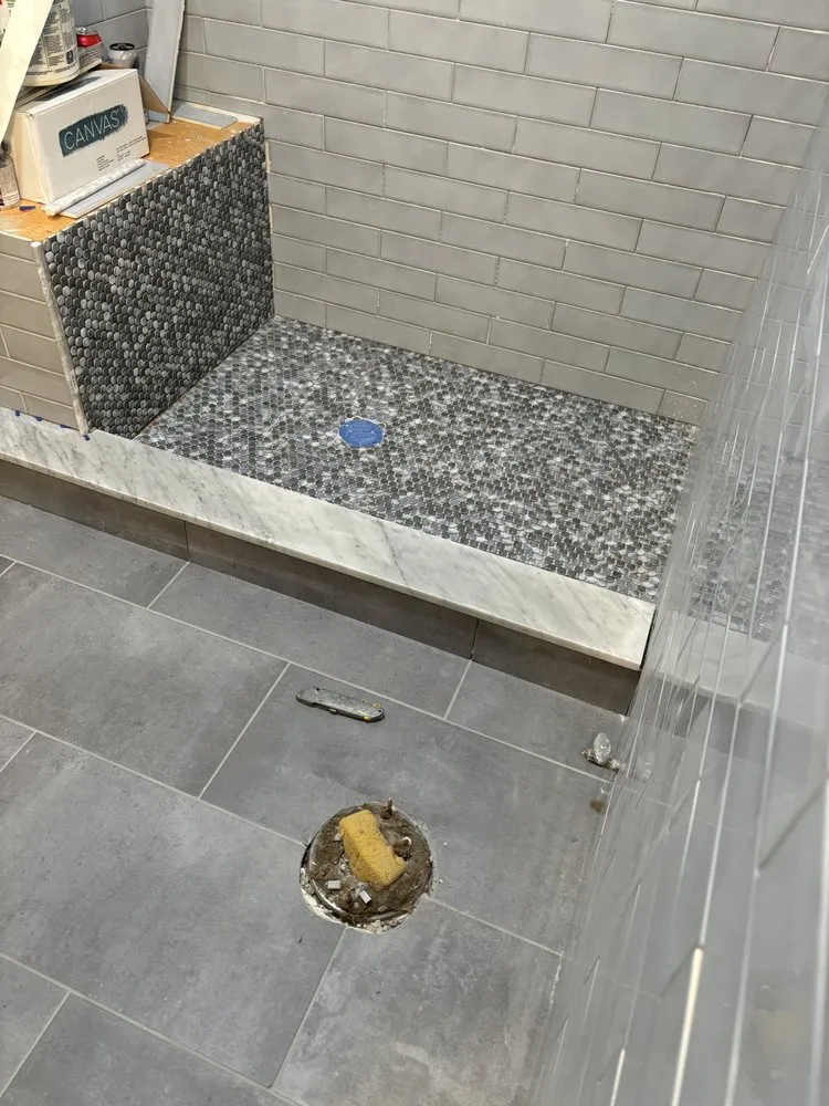 Reliable electrician providing circuit breaker repair in , 