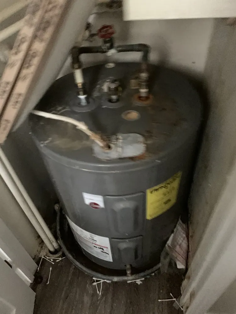 Slide of Premiere Handy