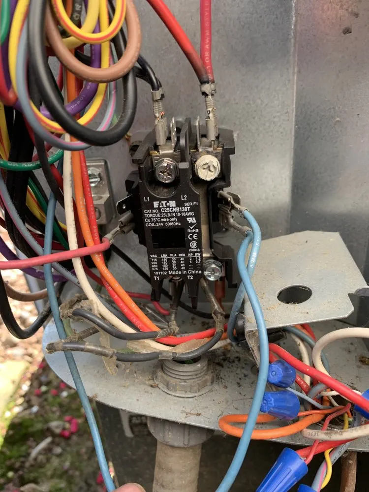 Slide of Premiere Handy