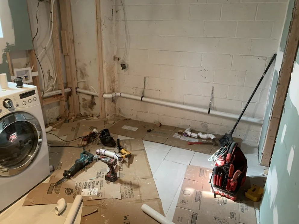 Trusted electrician providing outlet and switch repair in , 