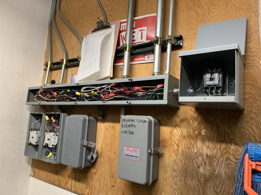 Certified emergency electrical service experts serving ,  - Prestige Services