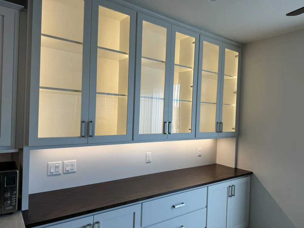 Certified electrical service for homes in wiring installation, by