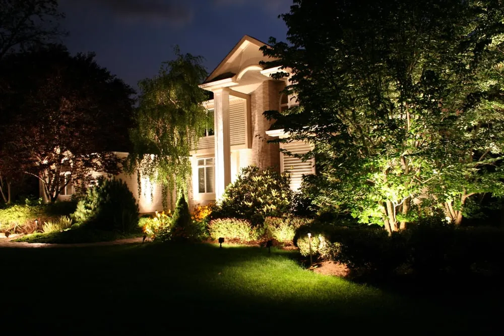 Expert electrician providing circuit breaker repair in Reseda, CA - Prime Electric