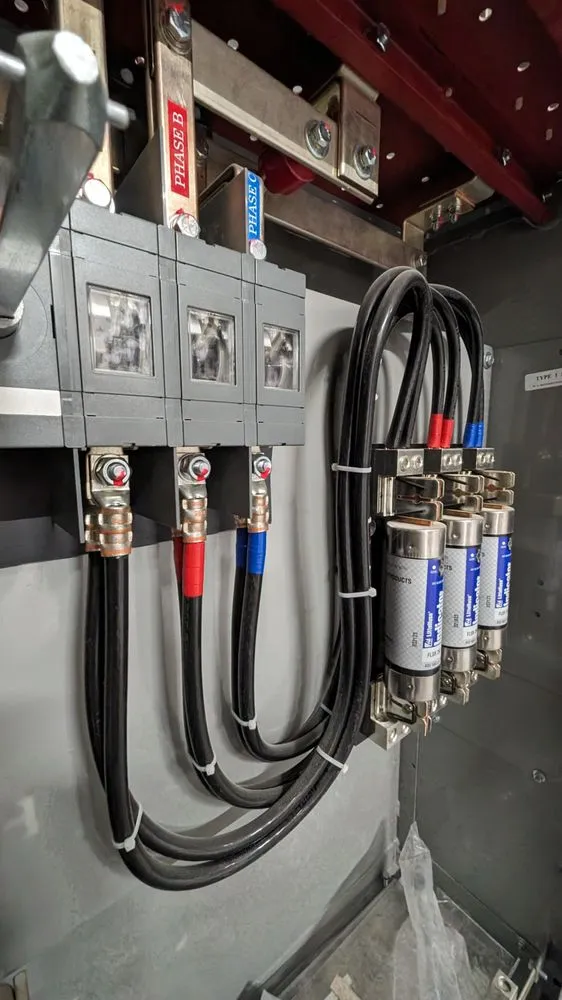 Licensed circuit breaker repair experts serving Winnetka, CA - Prime Energy Group