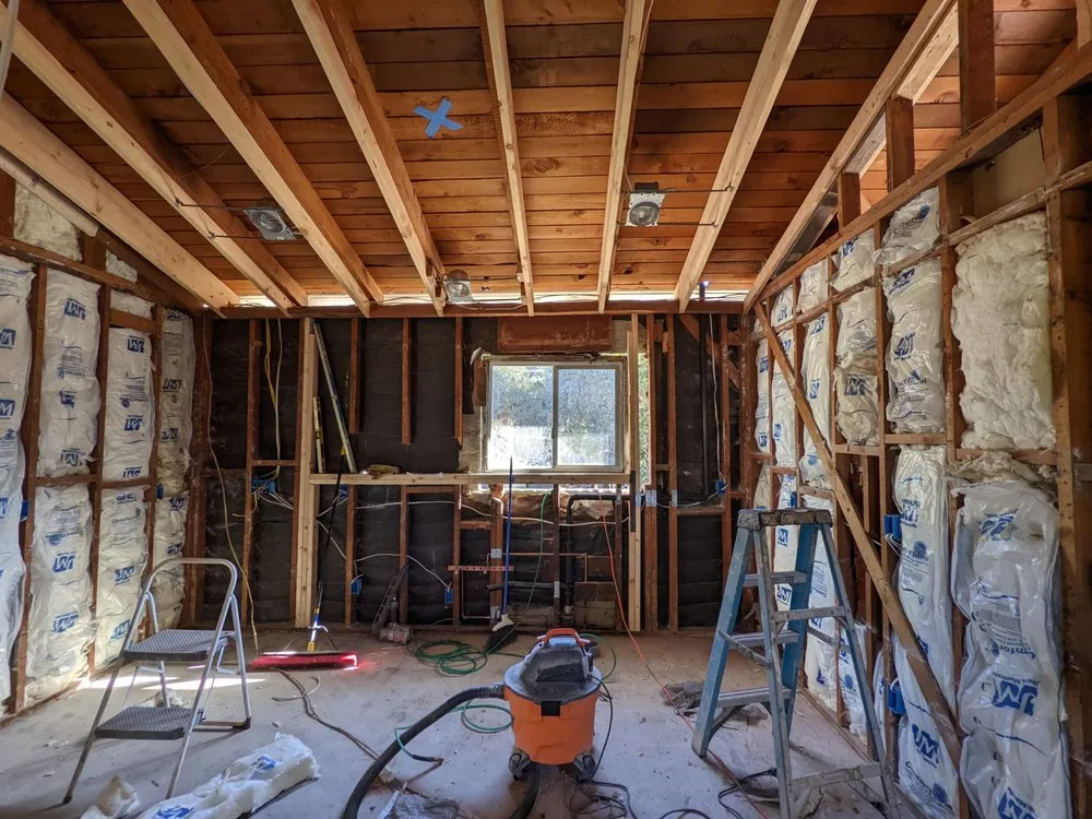 Slide of Primo's Electrical Services