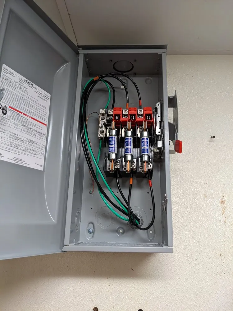 Slide of Primo's Electrical Services