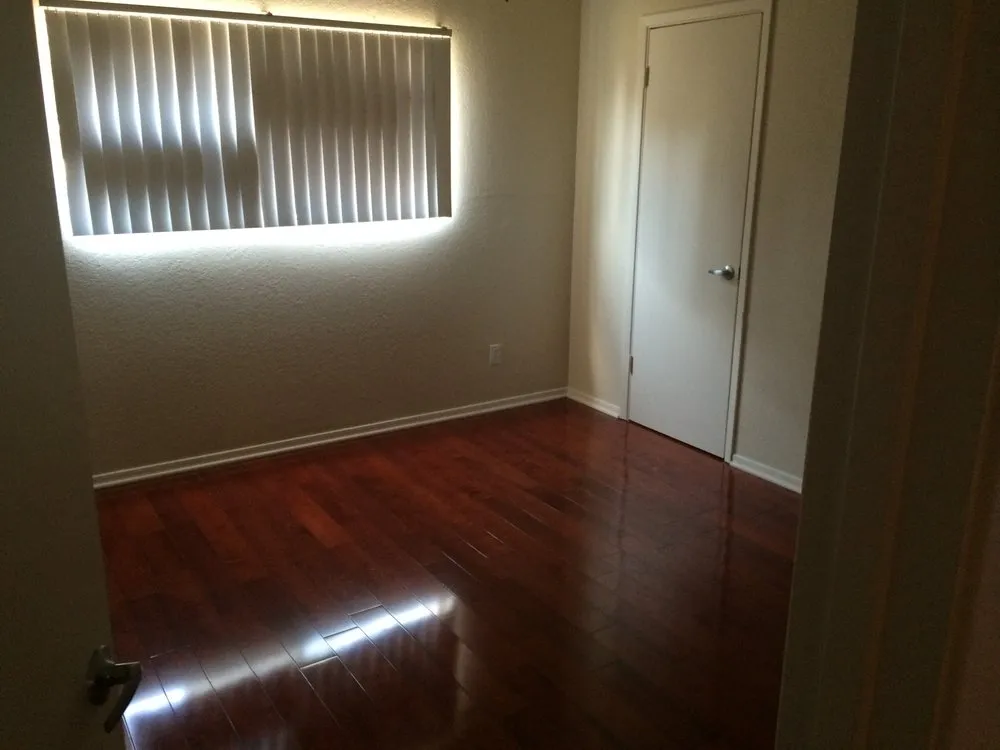 Licensed outlet and switch repair service in ,  - Prince Hall Services