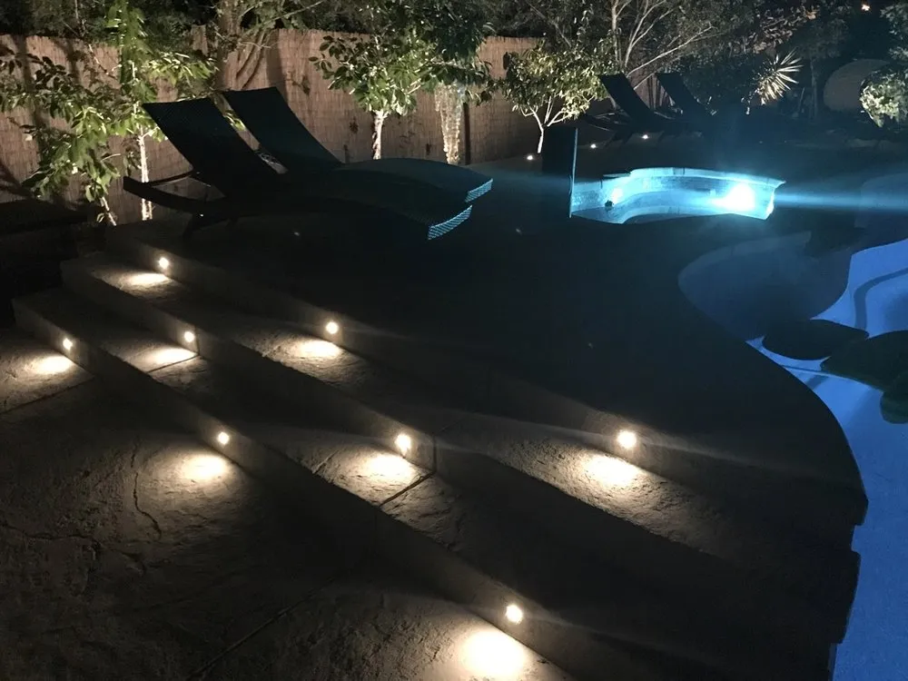 Professional electrician providing electrical repair in , 