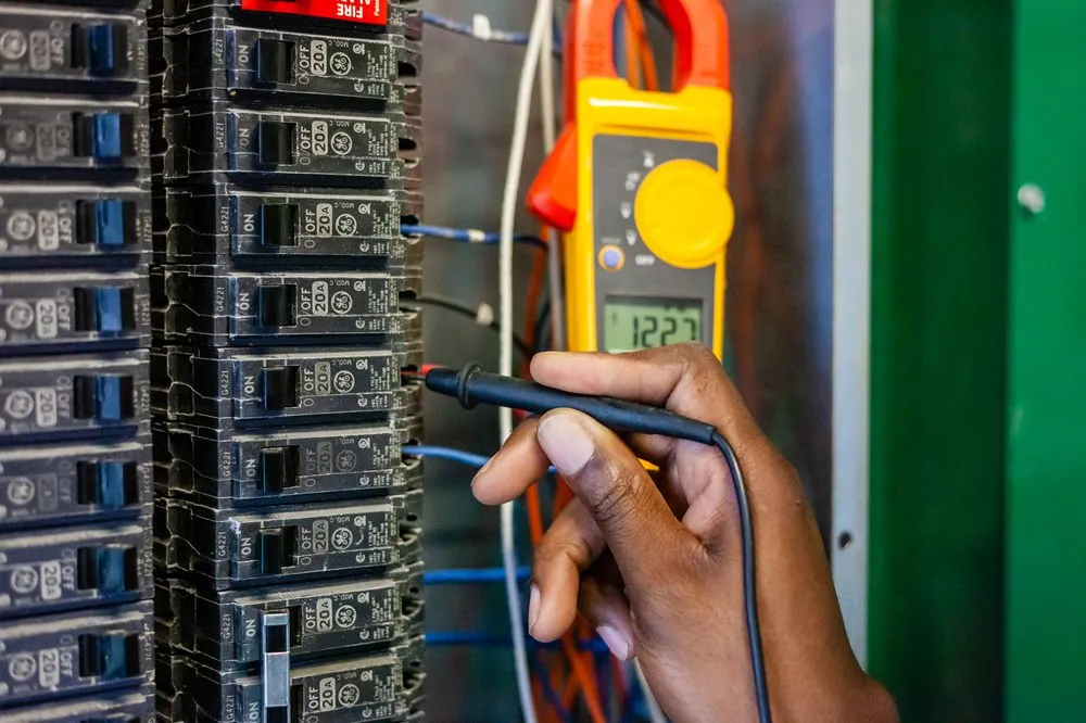 Slide of Pro Electrical Solutions