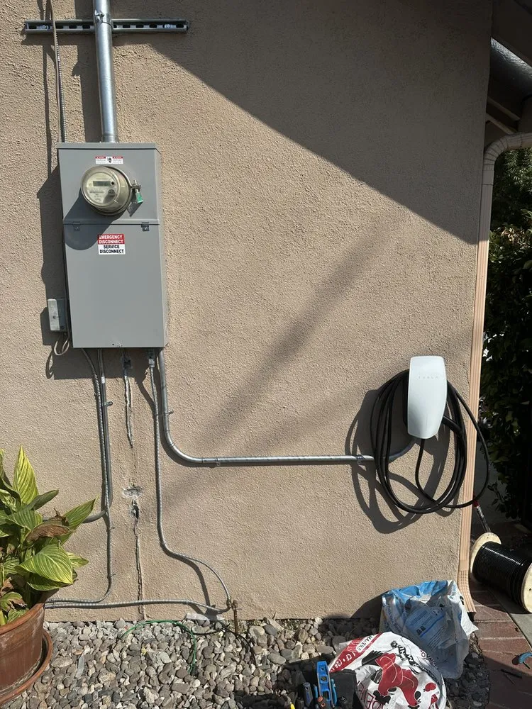 Slide of Pro Electrician