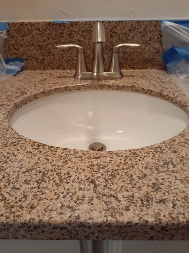 Professional electrician providing electrical repair in ,