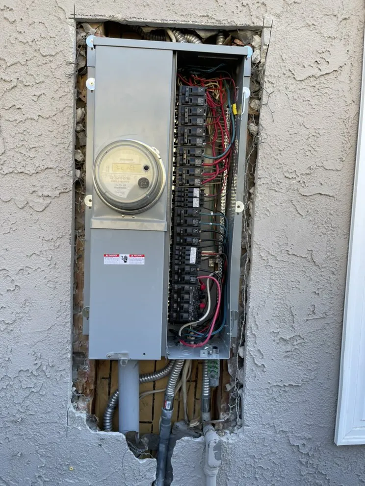 Slide of Pro Service Electricians