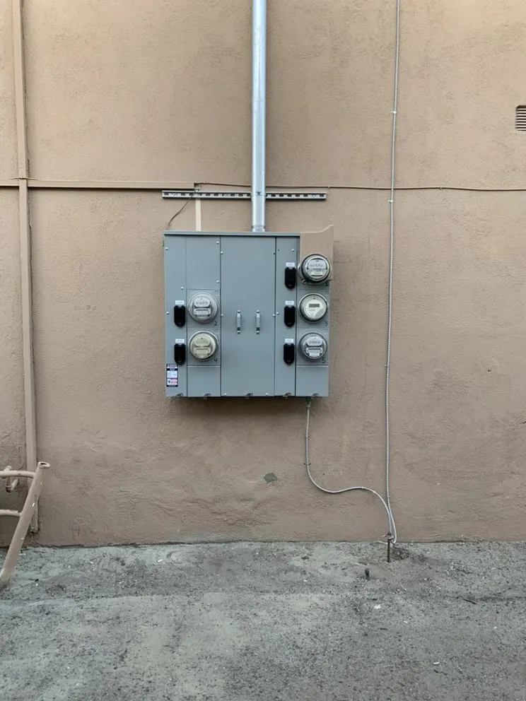 Slide of Pro Service Electricians