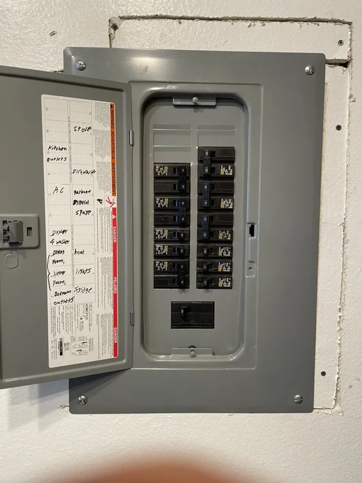 Affordable electrician providing lighting installation in , 