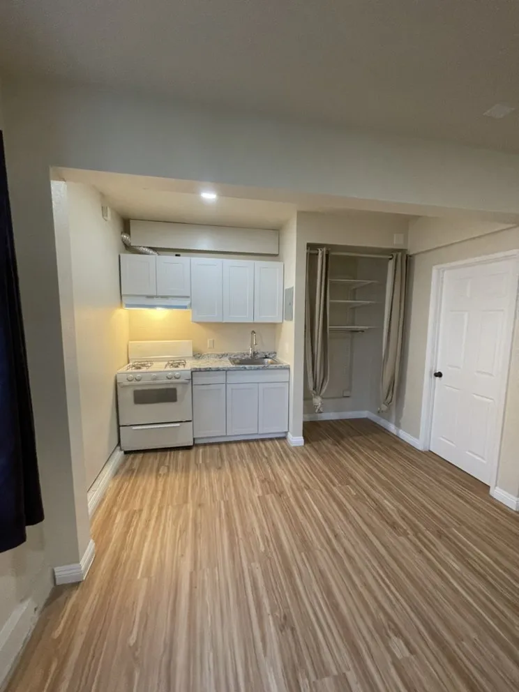 Slide of Pro Service Electricians