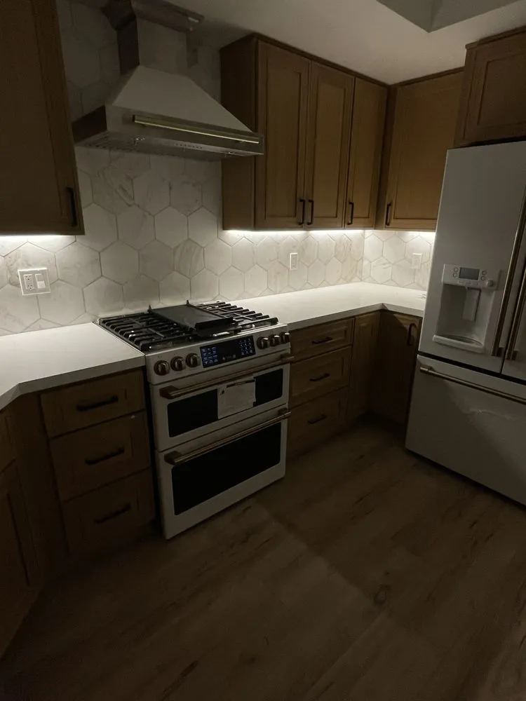 Emergency emergency electrical service experts serving ,  - Pro Tech Electric