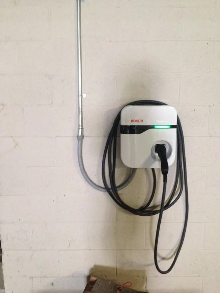 Slide of Pro Thousand Oaks Electrician