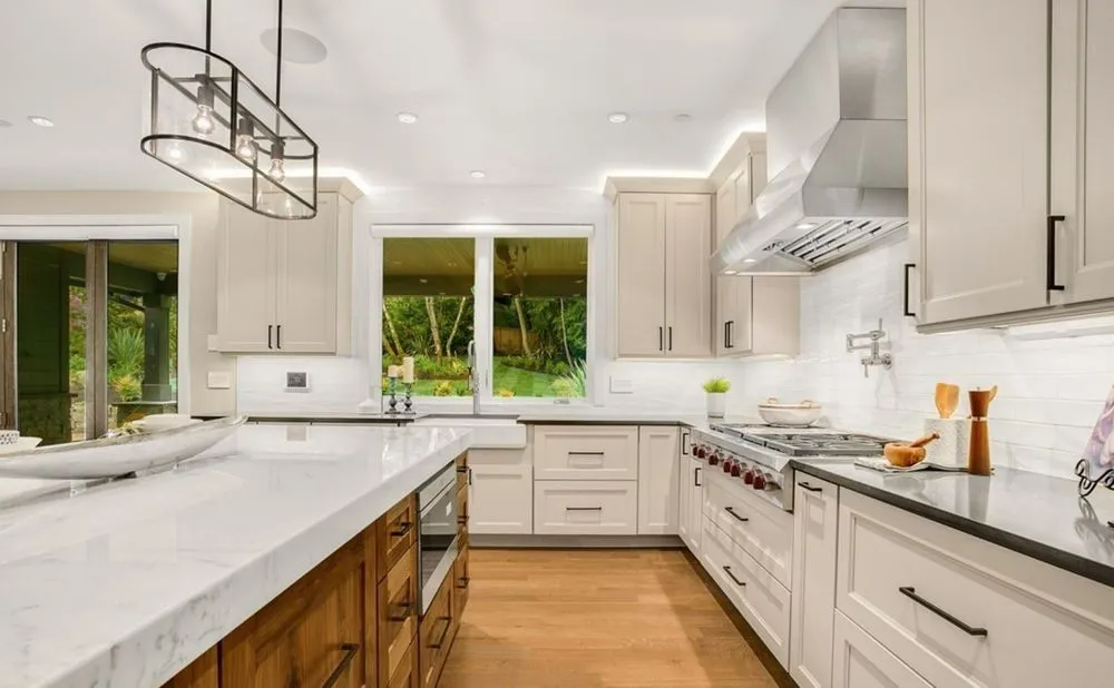 Slide of Pro Town Electric