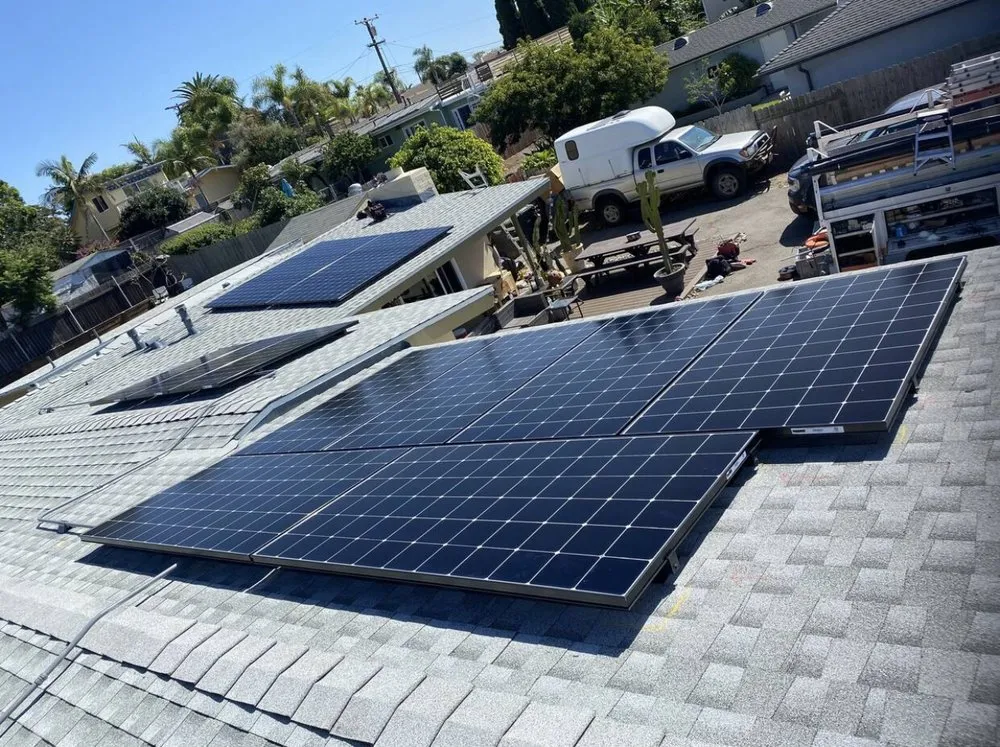 Emergency electrical service for homes in lighting installation,  by 