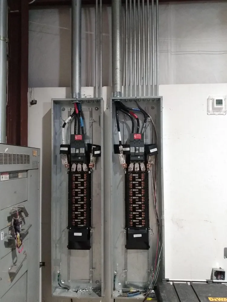 Expert electrician providing circuit breaker repair in Hixson, TN - Professional Electrical Services