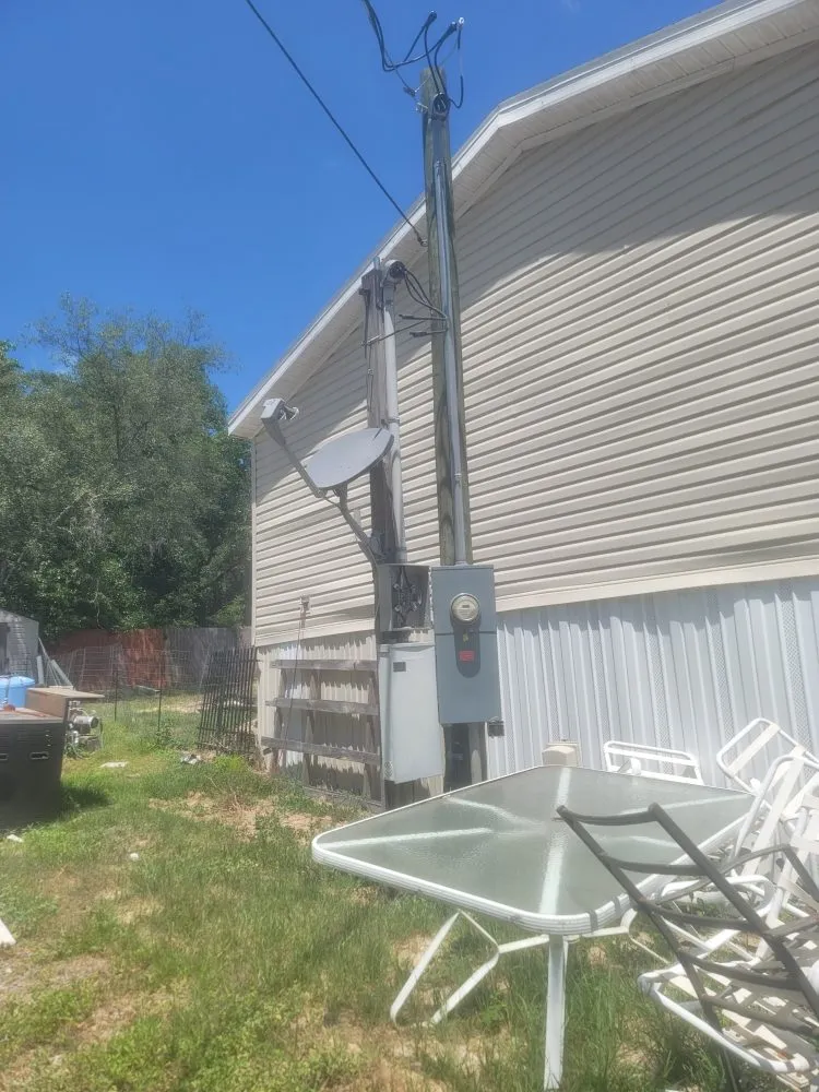 Affordable circuit breaker repair service in ,  - Professional Electrical