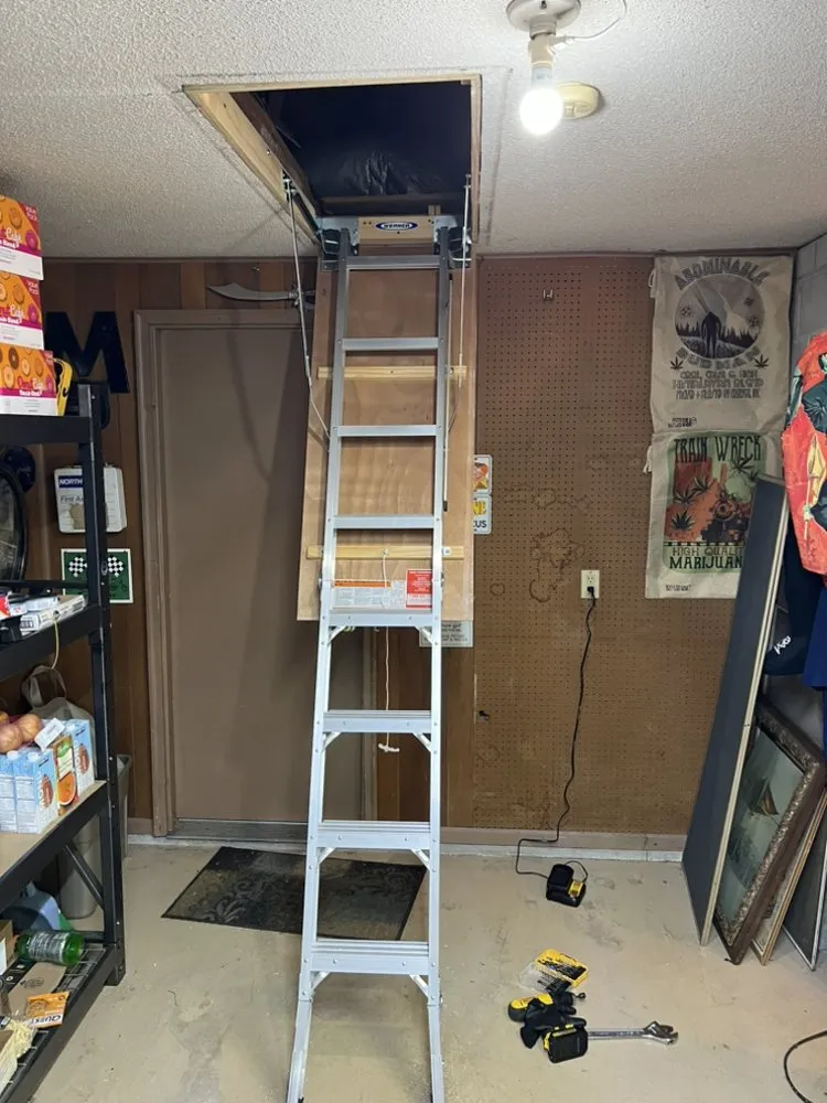 Affordable electrician providing panel upgrade in ,