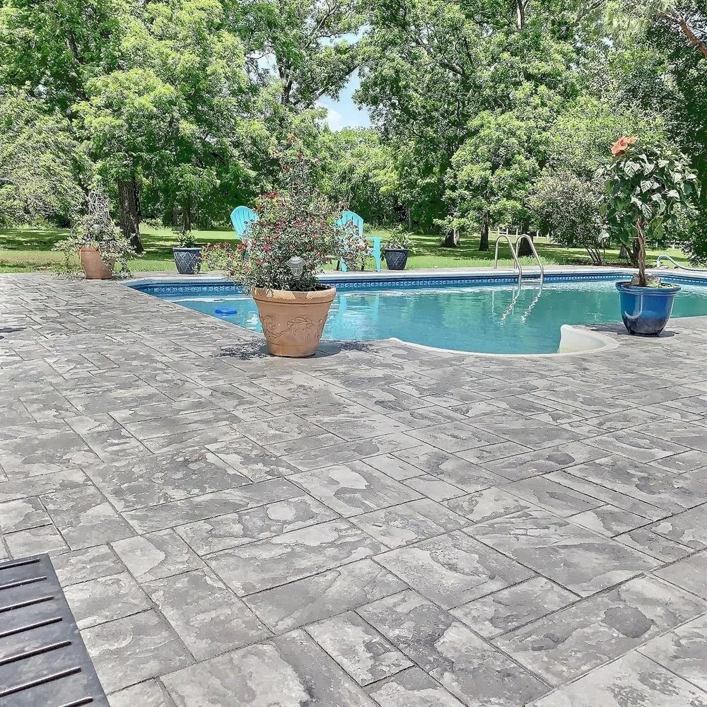 Trusted electrician providing electrical repair in , 