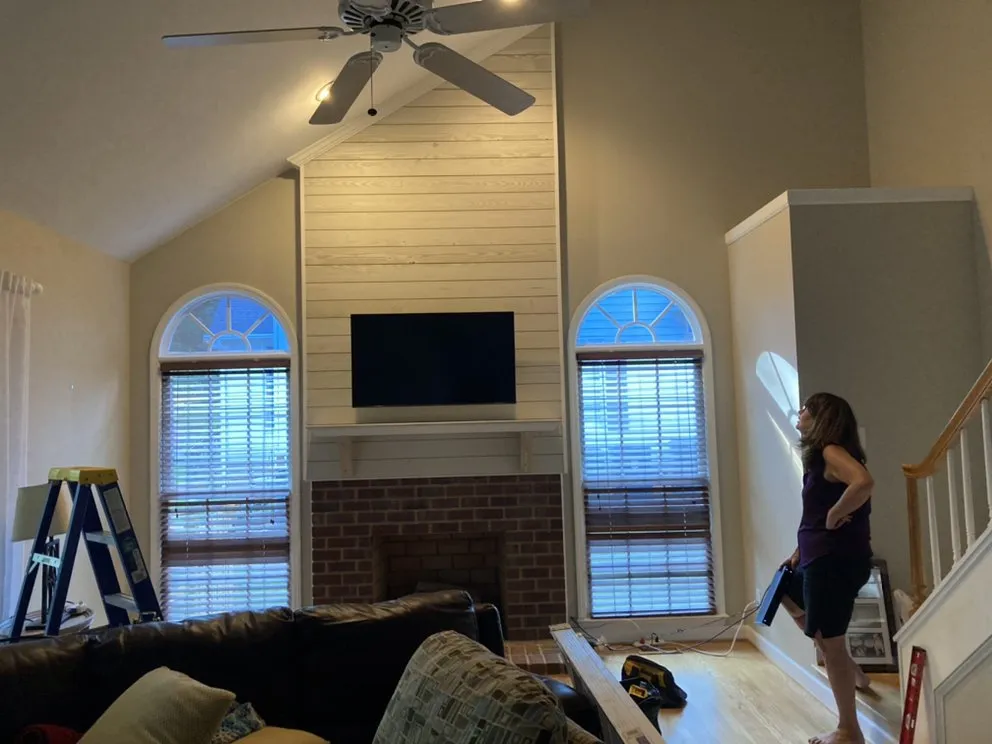 Emergency circuit breaker repair service in ,  - Professional Handyman