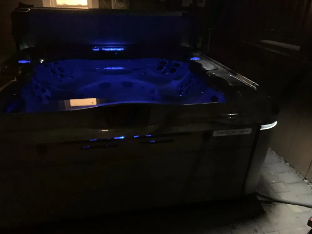 Reliable circuit breaker repair service in ,  - Professional Power Electric