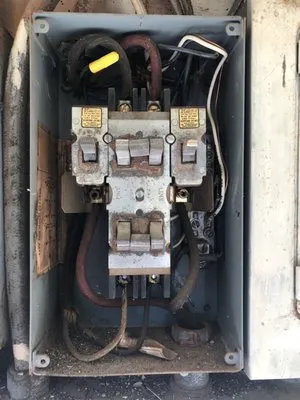 Progressive Electric Company Logo