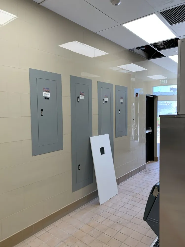 Trusted outlet and switch repair experts serving Tarpon Spngs, FL - Progressive Electrical Services
