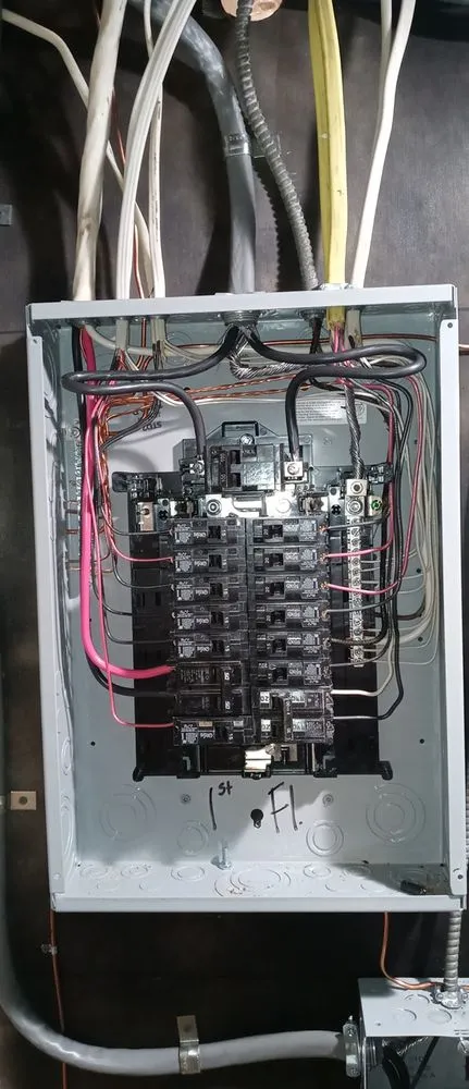 Certified electrician providing electrical repair in Holmes, PA - Proper Electric