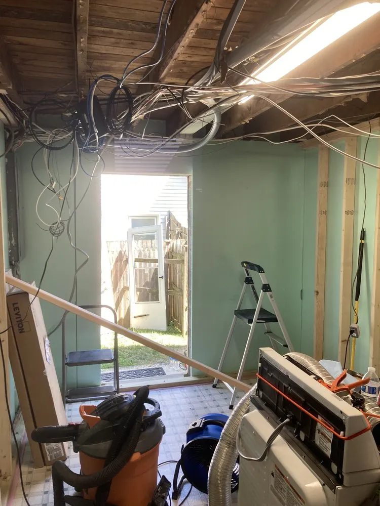 Affordable electrician providing lighting installation in Holmes, PA - Proper Electric