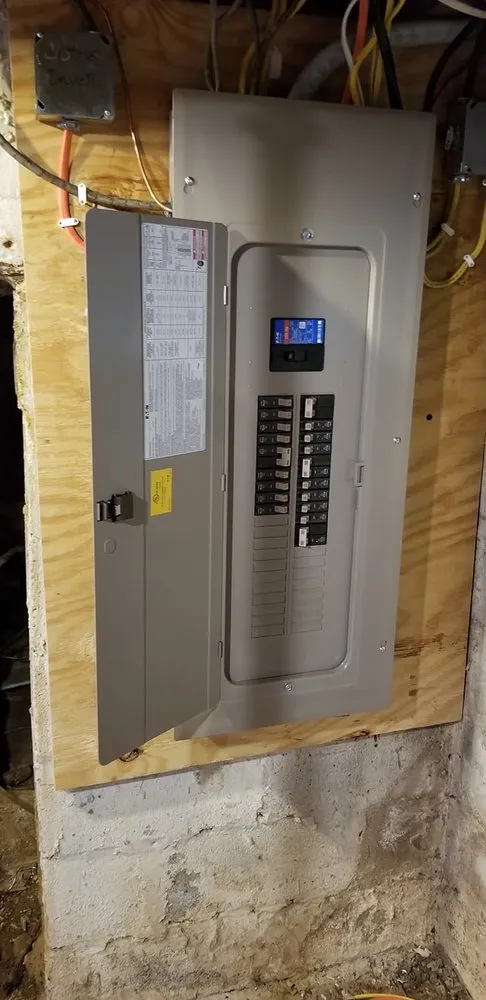 Trusted circuit breaker repair service in Flushing, NY - Proper Electrician