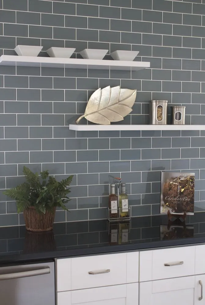 Professional electrician providing electrical repair in , 