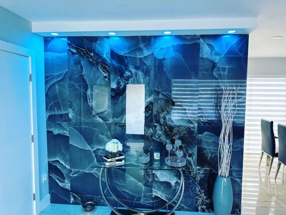 Slide of Proton Max Electric