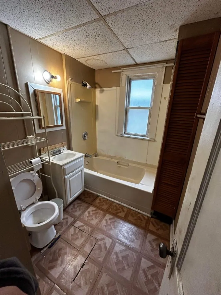 Slide of PSS Enterprises