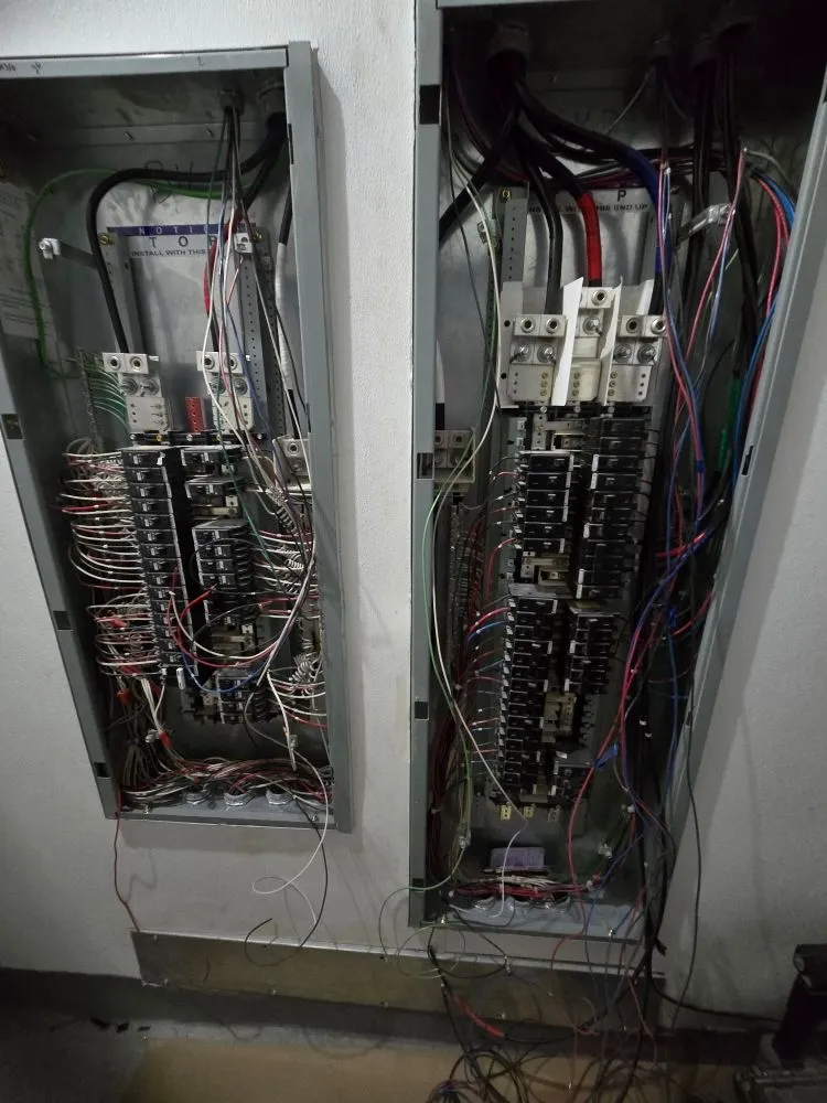 Slide of Puentes Electrical Services