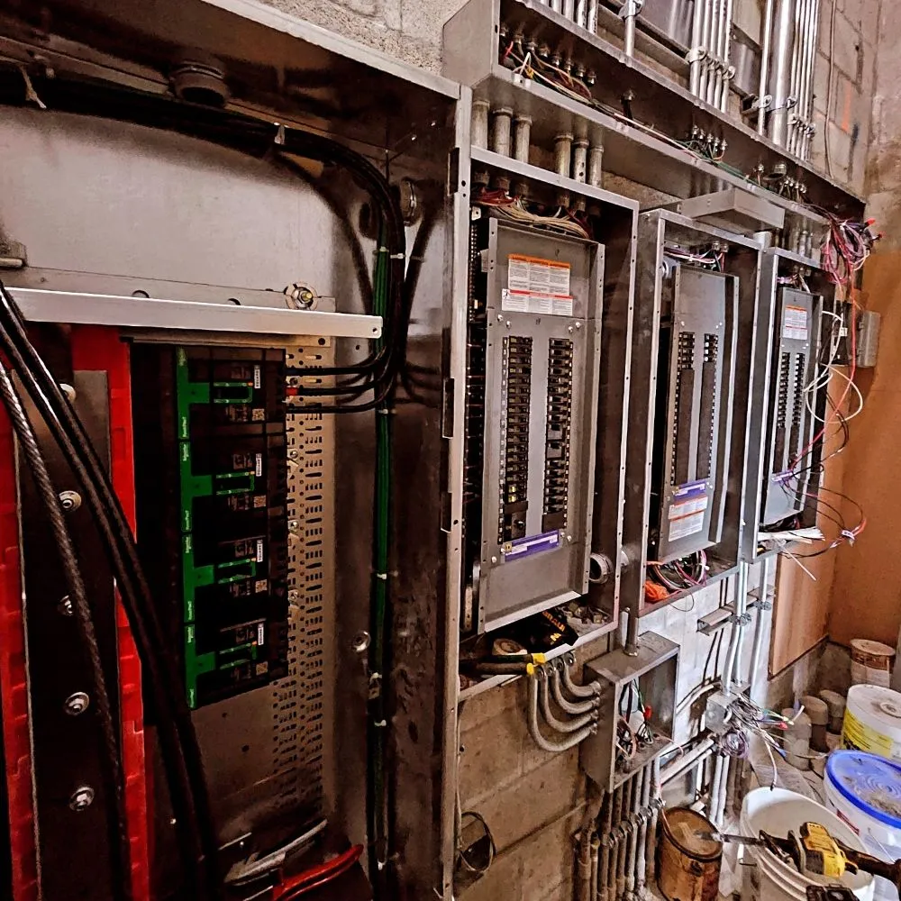 Slide of Puentes Electrical Services