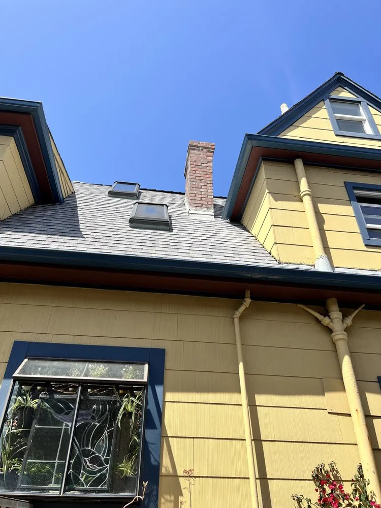 Slide of Pulido's General Construction