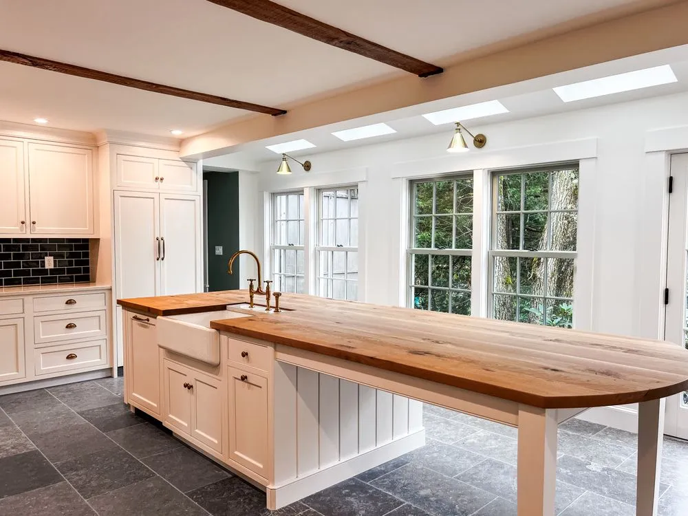 Slide of Puopolo Electric