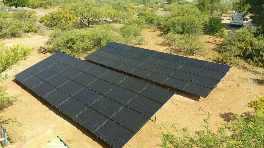 Professional electrician providing emergency electrical service in , 