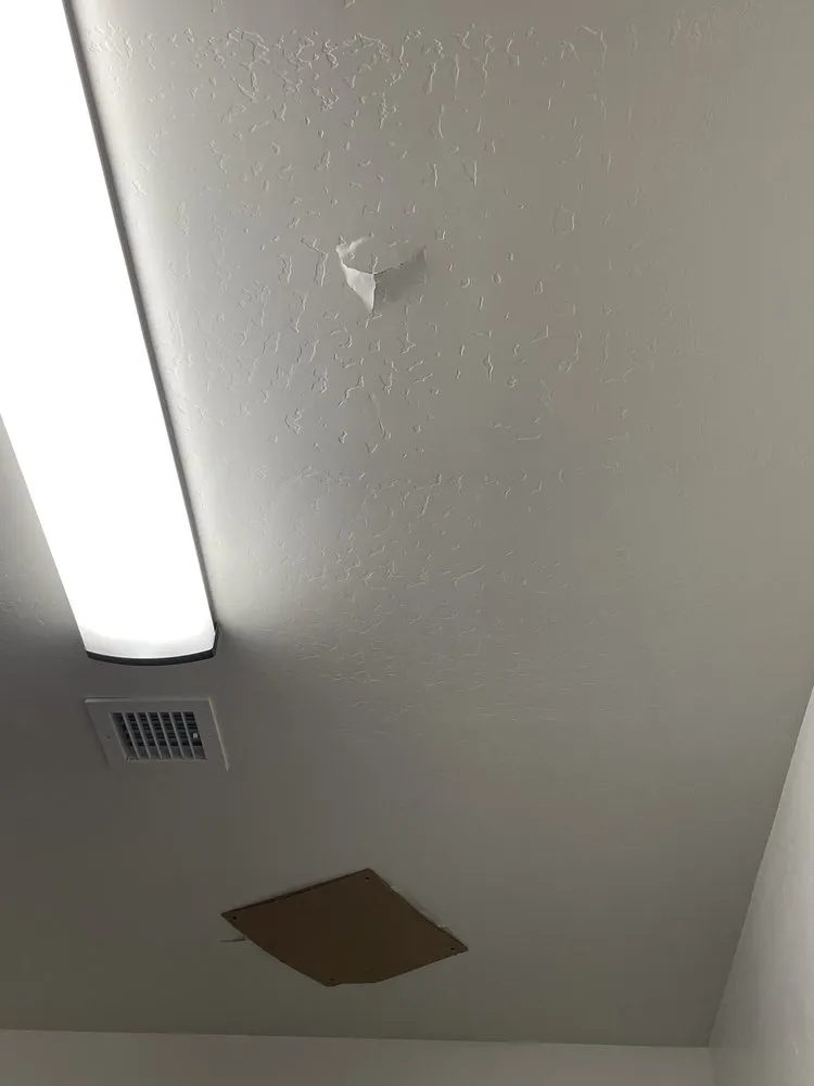 Emergency electrician providing wiring installation in , 