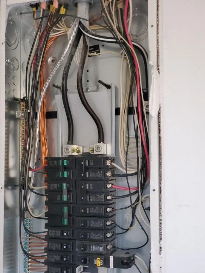 Reliable circuit breaker repair experts serving ,  - Pure Electric