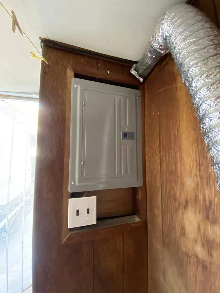 Slide of Qc Electric