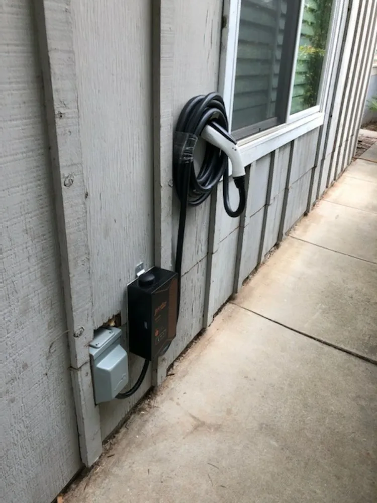 Slide of Q's Electrical